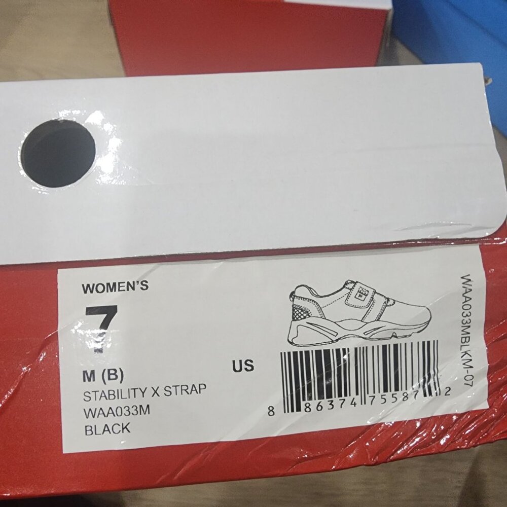 Propet Womens Stability X Strap Black Sneakers Man-Made Upper Lightwe - Picture 2 of 8